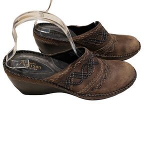 Clarks Artisan Shoes Womens 8.5M Brown Stitched Leather Slip On Mule Clog